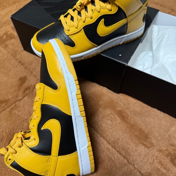 Nike WU Edition Dunk Hi Retro main image 5